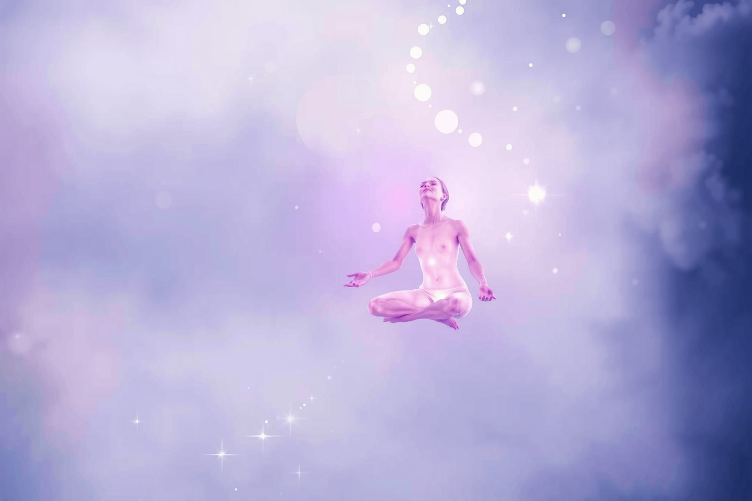 Sognare un'aura violetta simboleggia intuizione e spiritualità profonda.