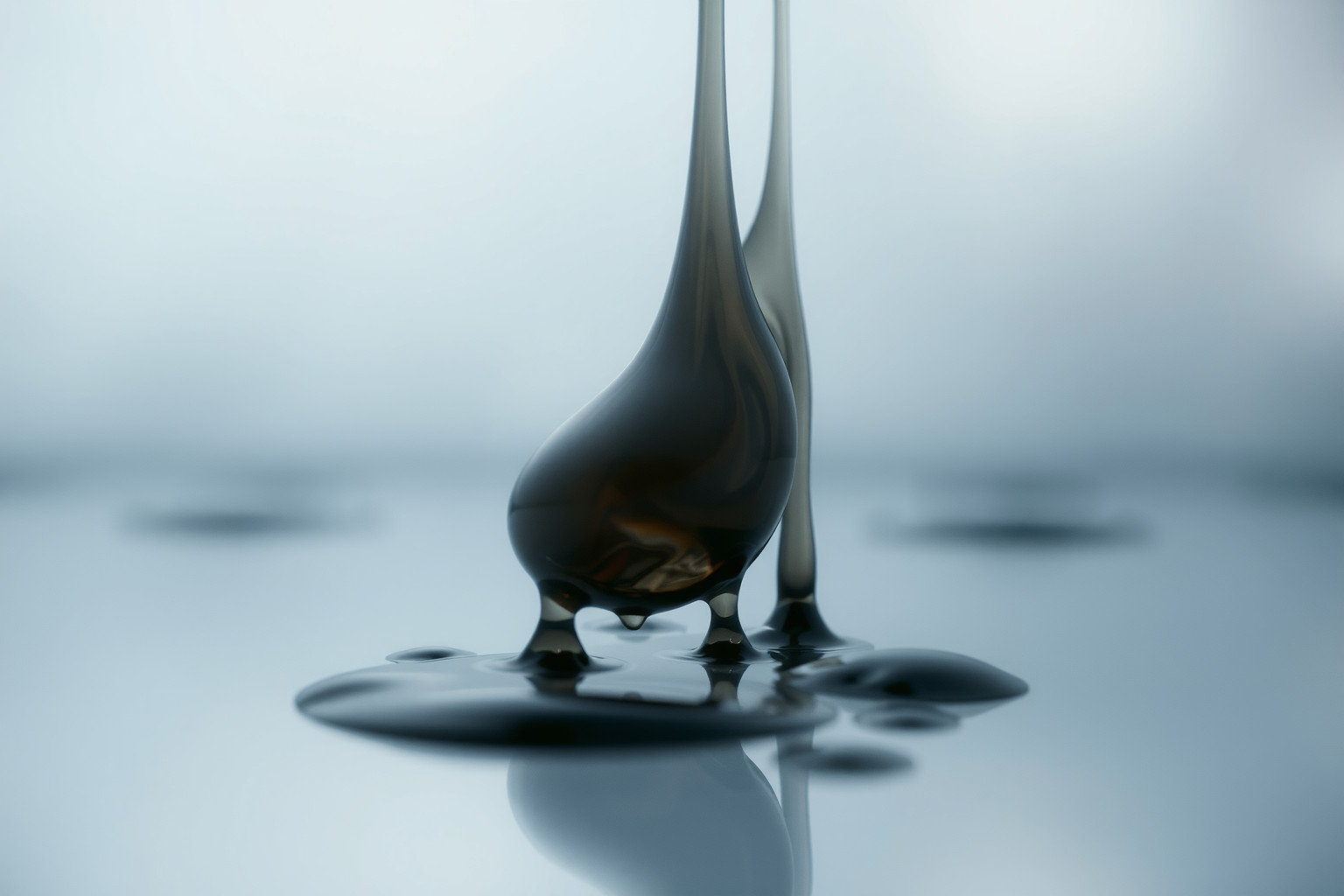 Sognare acqua sporca che gocciola indica preoccupazioni emotive nascoste.