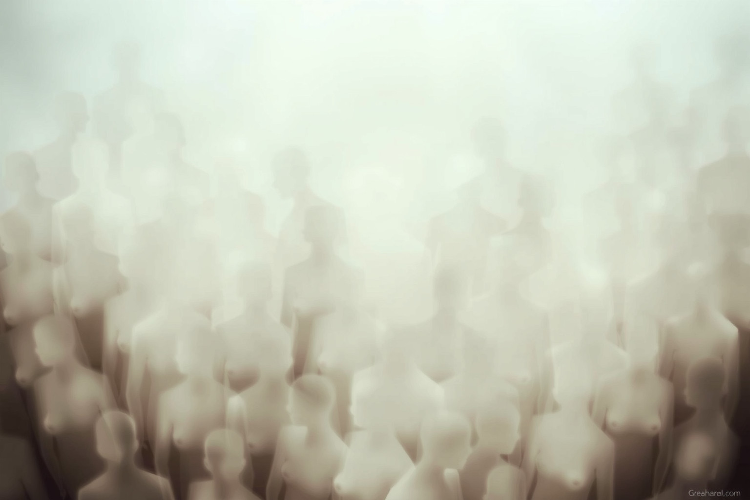 Sognare folla intrappolata riflette ansia e perdita di controllo.