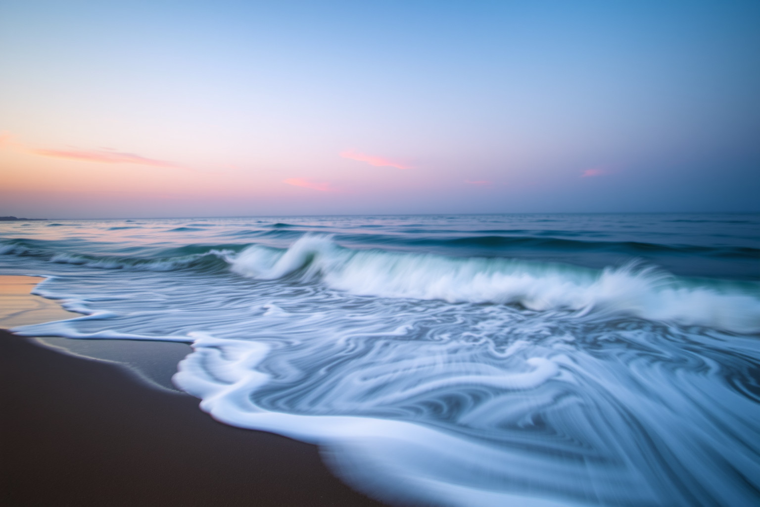 Sognare un confine al mare riflette emozioni profonde e instabilità interiore.