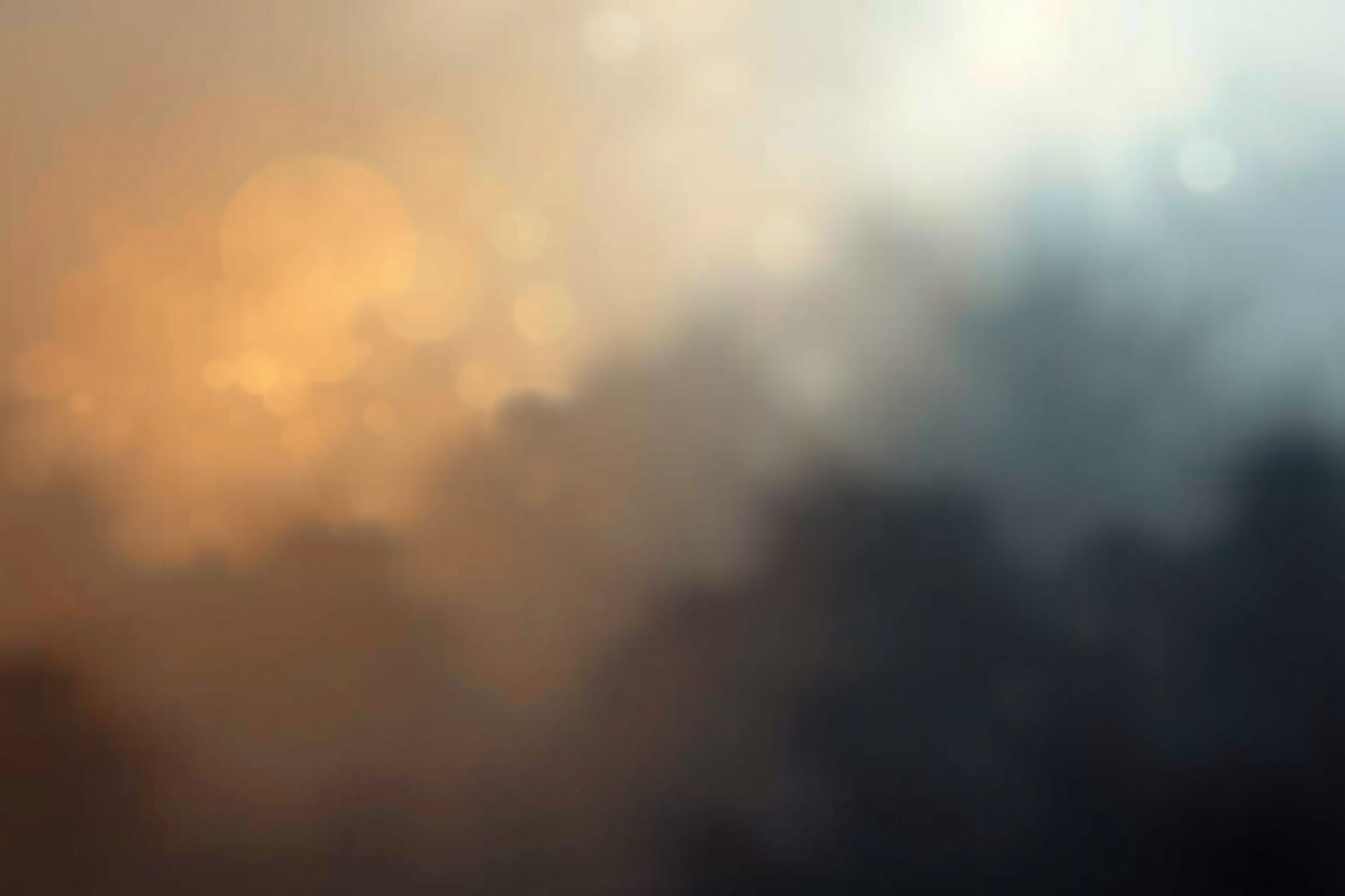 Sognare un bordo illuminato indica nuove opportunità e chiarimenti.