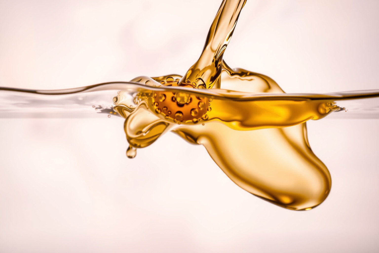 Sognare Moscato d’Amburgo che diventa acqua simboleggia delusione emotiva.