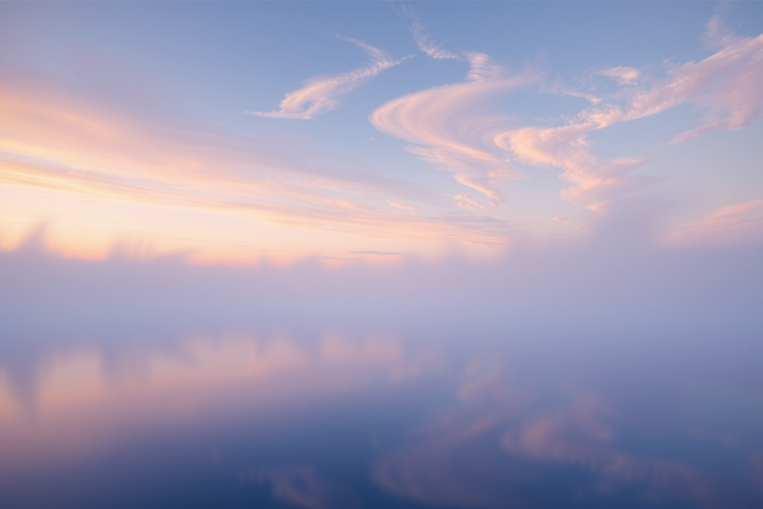 Sognare un lago calmo simboleggia pace interiore e equilibrio emotivo.