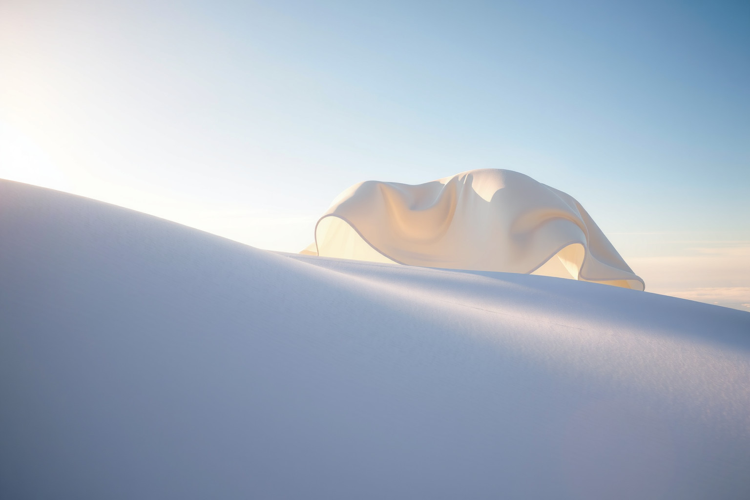 Sognare una coperta leggera simboleggia leggerezza e serenità interiore.