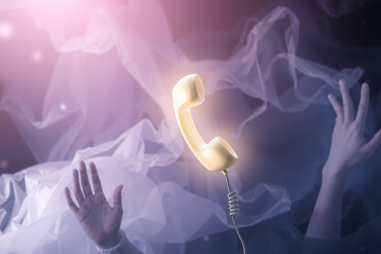 Sognare chiamate da defunti indica desiderio di chiusura emotiva.