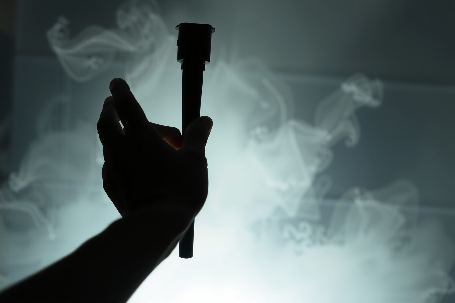 Sognare torcia spenta indica mancanza di guida interiore e confusione.