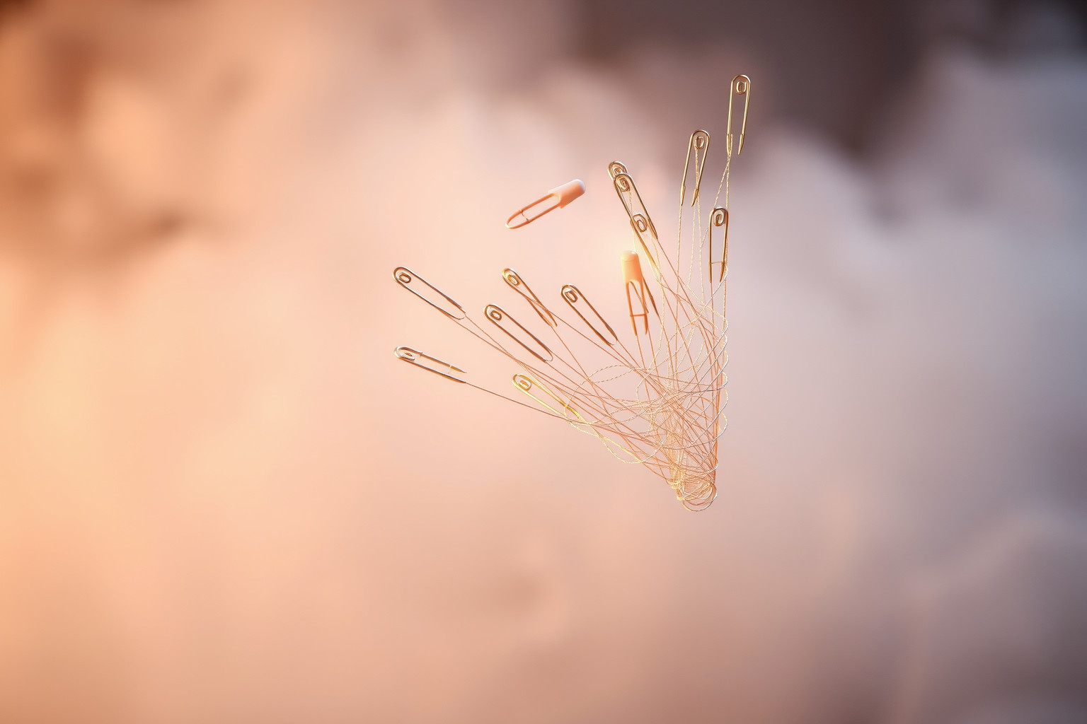 Lo spillo da balia che si moltiplica simboleggia opportunità crescenti.